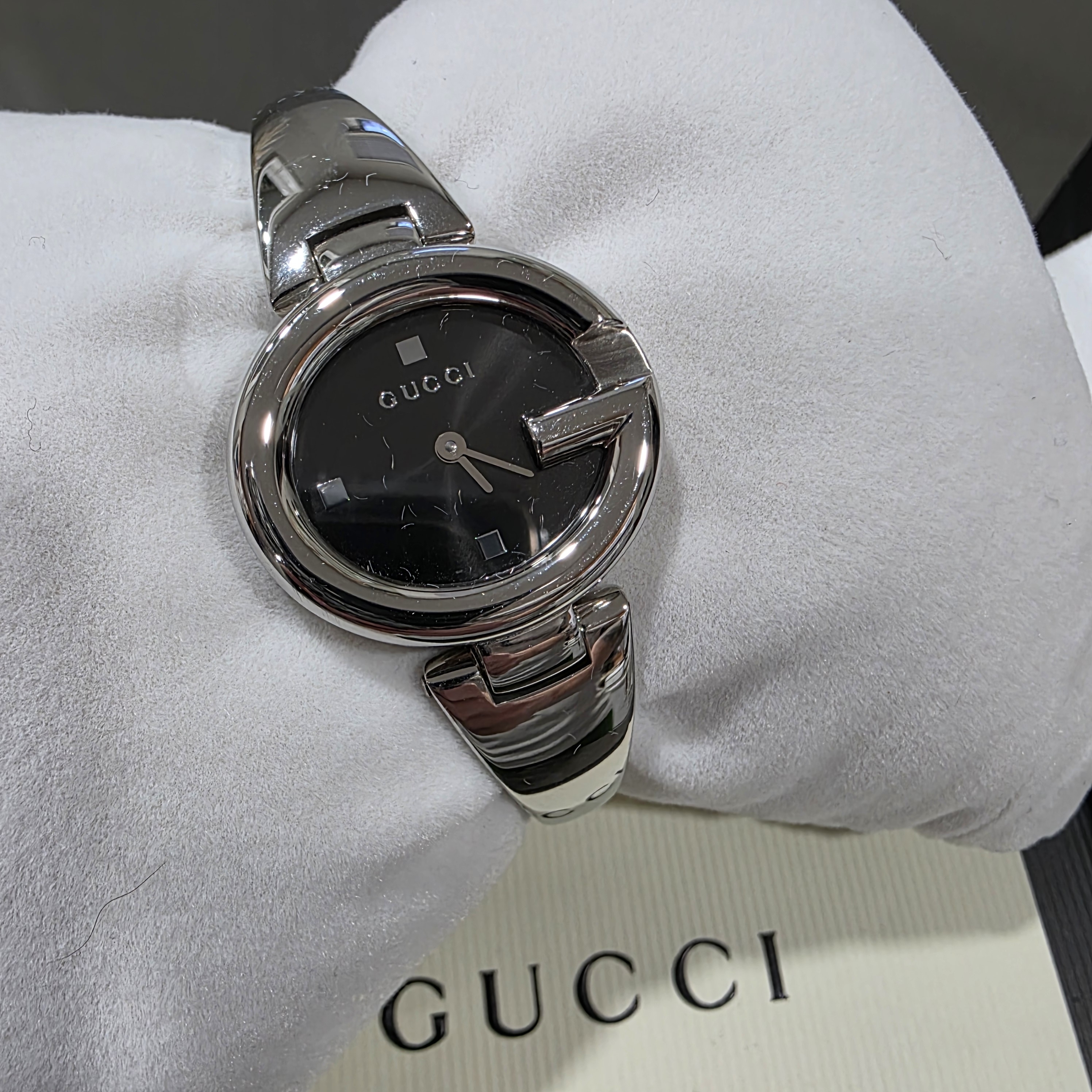 Gucci Guccissima Silver And Black Watch
